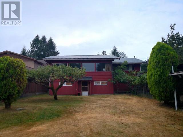 5382 Manson Ave, House detached with 3 bedrooms, 1 bathrooms and null parking in Powell River BC | Image 7