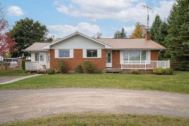 549 Halter Rd, House detached with 3 bedrooms, 2 bathrooms and 5 parking in Kawartha Lakes ON | Image 1