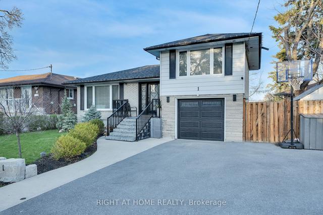 1 Neddie Dr, House detached with 4 bedrooms, 3 bathrooms and 4 parking in Toronto ON | Image 1