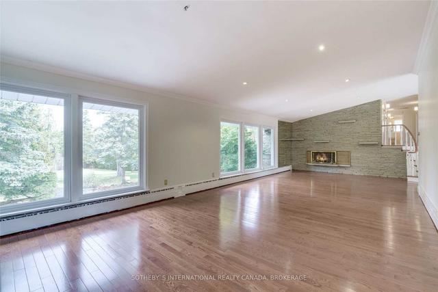 6 Country Club Dr, House detached with 4 bedrooms, 3 bathrooms and 10 parking in Toronto ON | Image 6