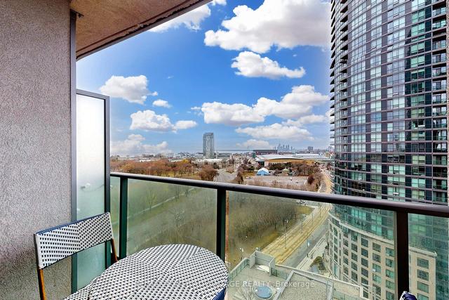 1608 - 215 Fort York Blvd, Condo with 1 bedrooms, 1 bathrooms and 1 parking in Toronto ON | Image 16