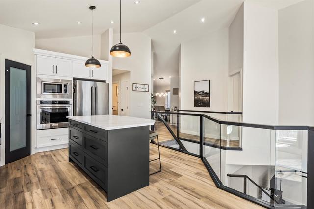 5542 Patina Drive Sw, House detached with 4 bedrooms, 2 bathrooms and 4 parking in Calgary AB | Image 12