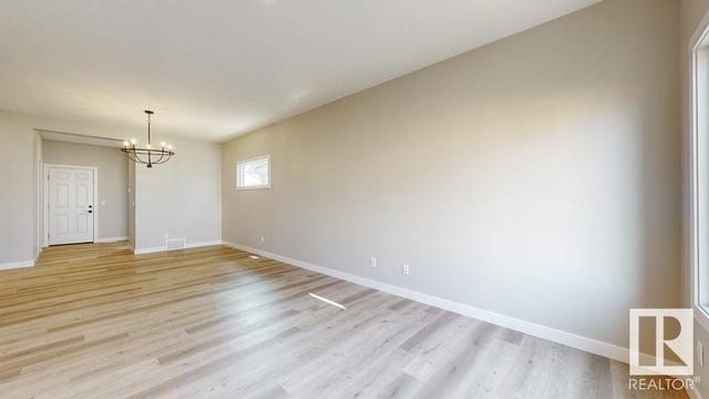 9822 225a St Nw, House detached with 3 bedrooms, 2 bathrooms and 4 parking in Edmonton AB | Image 20
