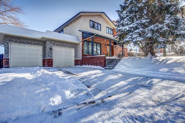 4504 Stanley Drive Sw, House detached with 5 bedrooms, 2 bathrooms and 4 parking in Calgary AB | Image 3