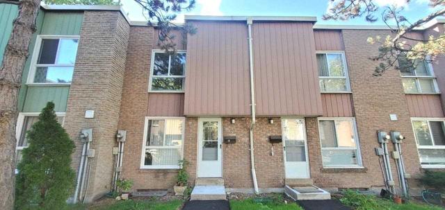 13 Curly Vineway, Townhouse with 3 bedrooms, 3 bathrooms and 1 parking in Toronto ON | Image 1