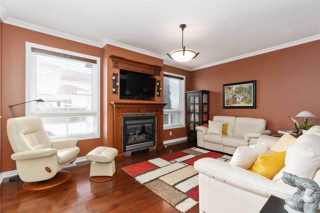 129 Prince William Way, House detached with 4 bedrooms, 3 bathrooms and 5 parking in Barrie ON | Image 5