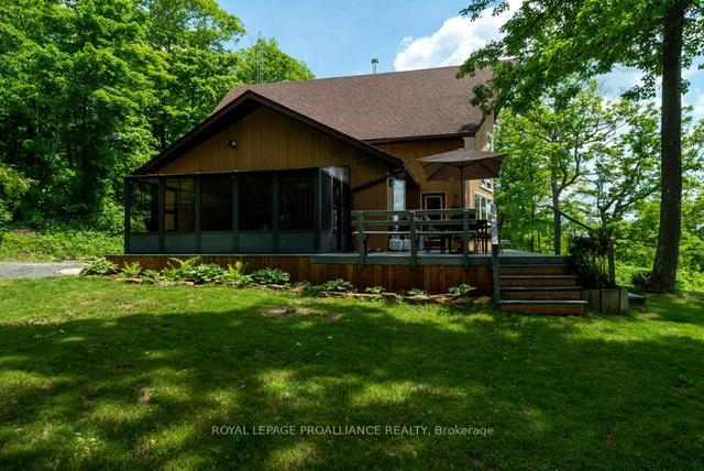 1066 Tower Lane S, House detached with 3 bedrooms, 1 bathrooms and 6 parking in North Frontenac ON | Image 19