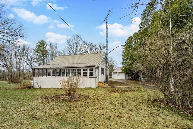 8109 Highway 93, House detached with 2 bedrooms, 1 bathrooms and 10 parking in Tiny ON | Image 1