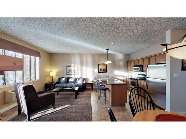 415 Q   400 Bighorn Boulevard, Condo with 1 bedrooms, 1 bathrooms and null parking in Radium Hot Springs BC | Image 4