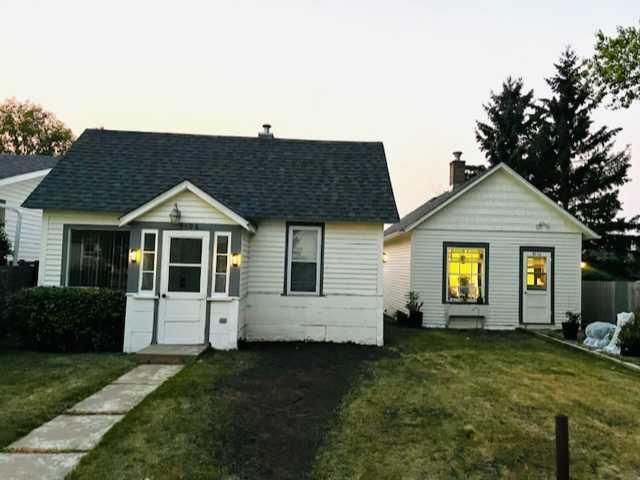 5106 and 5110 50 Street, House detached with 4 bedrooms, 2 bathrooms and 1 parking in Castor AB | Image 1