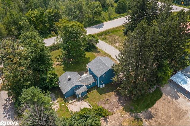 2461 Highway 11 N, House detached with 3 bedrooms, 2 bathrooms and 12 parking in Oro Medonte ON | Image 24