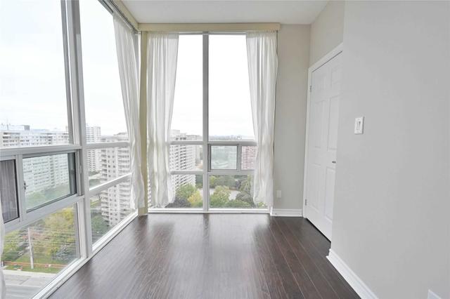 2109 - 3504 Hurontario St, Condo with 2 bedrooms, 2 bathrooms and 1 parking in Mississauga ON | Image 3