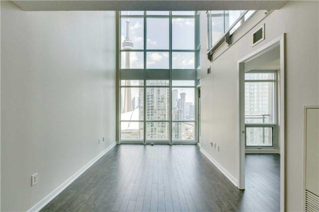 3708 - 15 Fort York Blvd, Condo with 2 bedrooms, 2 bathrooms and 1 parking in Toronto ON | Image 5