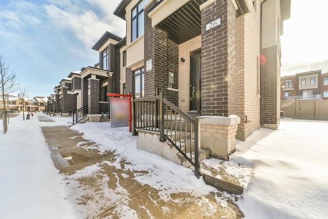 26 Military Cres, House attached with 3 bedrooms, 3 bathrooms and 2 parking in Brampton ON | Image 1