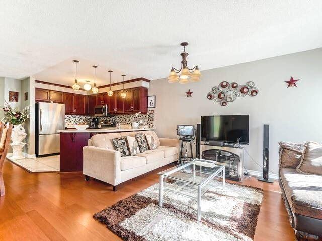 18 Woodhaven Dr, House semidetached with 3 bedrooms, 4 bathrooms and 3 parking in Brampton ON | Image 16