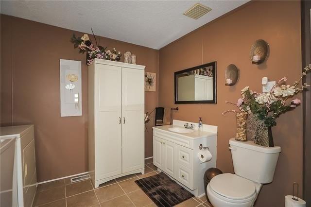 4 Flower St, House detached with 3 bedrooms, 2 bathrooms and 2 parking in St. Catharines ON | Image 12
