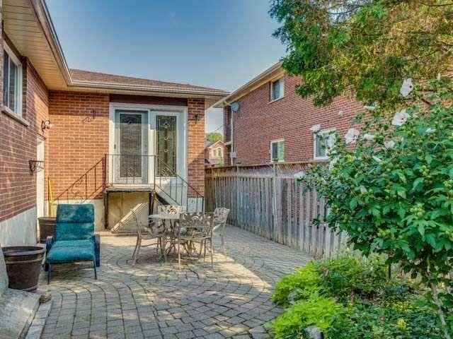 70 Hunt Ave, House detached with 3 bedrooms, 3 bathrooms and 8 parking in Richmond Hill ON | Image 16