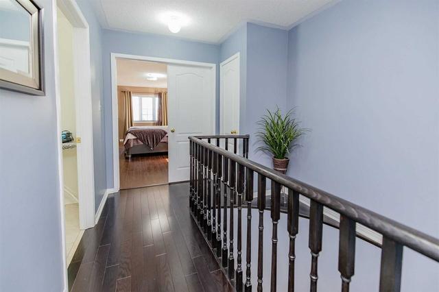 46 Beer Cres, House attached with 3 bedrooms, 3 bathrooms and 2 parking in Ajax ON | Image 25