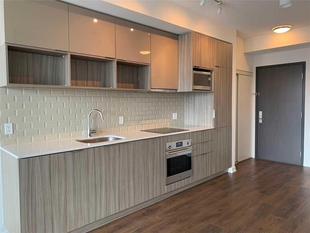 901 - 52 Forest Manor Rd, Condo with 1 bedrooms, 1 bathrooms and 1 parking in Toronto ON | Image 1