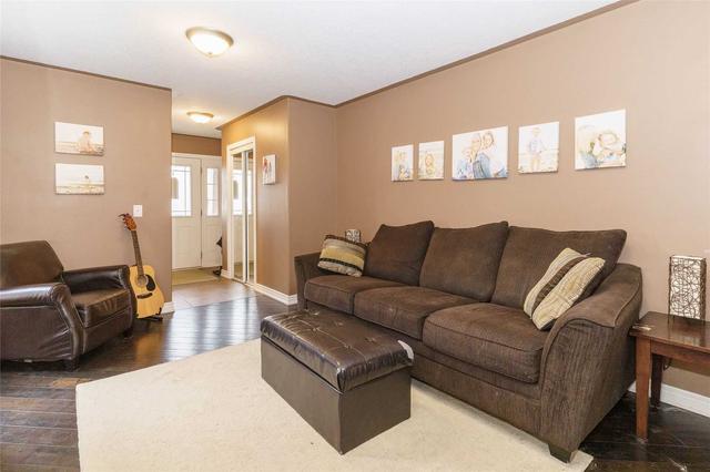 42 Pearl Dr, House detached with 3 bedrooms, 4 bathrooms and 2 parking in Orillia ON | Image 35