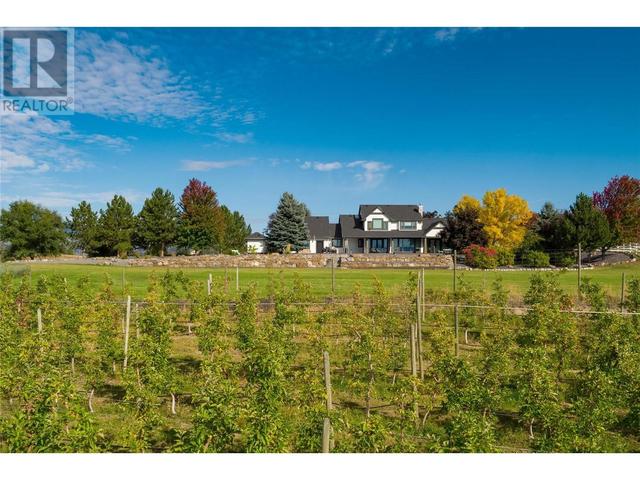 2375 Grantham Road, House detached with 4 bedrooms, 3 bathrooms and 13 parking in Kelowna BC | Image 10