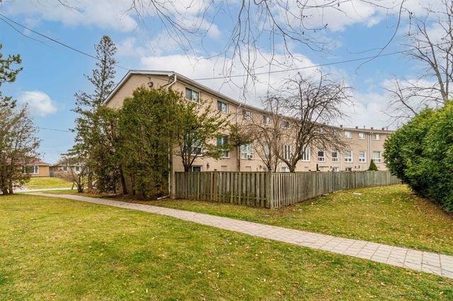 101 - 65 Rameau Dr, Townhouse with 3 bedrooms, 3 bathrooms and 3 parking in Toronto ON | Image 32