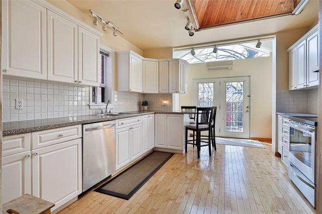 178 Fifth St, House detached with 3 bedrooms, 2 bathrooms and 2 parking in Toronto ON | Image 4