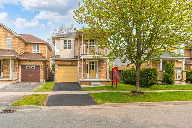 39 Hulley Cres, House detached with 3 bedrooms, 4 bathrooms and 3 parking in Ajax ON | Image 1