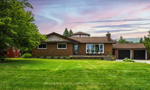 188 Lakeshore Rd E, House detached with 3 bedrooms, 3 bathrooms and 8 parking in The Blue Mountains ON | Card Image