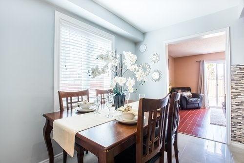 81 Ural Circ, House attached with 3 bedrooms, 3 bathrooms and 3 parking in Brampton ON | Image 4