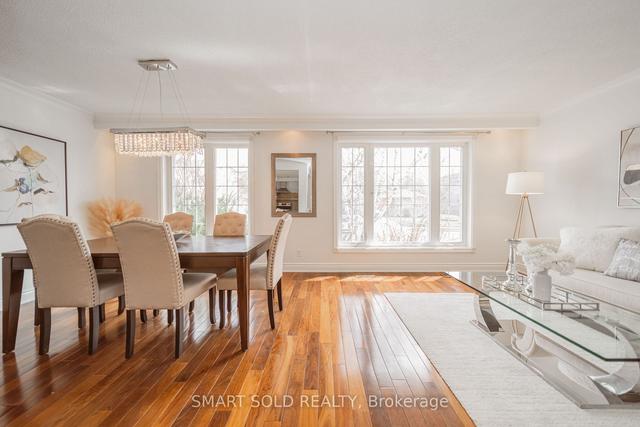 190 Maxome Ave, House detached with 3 bedrooms, 3 bathrooms and 6 parking in Toronto ON | Image 3
