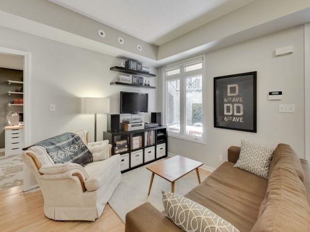 th30 - 78 Carr St, Townhouse with 2 bedrooms, 2 bathrooms and 1 parking in Toronto ON | Image 7