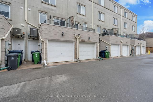 66f Finch Ave W, Townhouse with 3 bedrooms, 3 bathrooms and 2 parking in Toronto ON | Image 27