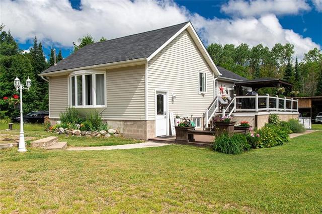 20462 Highway 60 Highway, House detached with 3 bedrooms, 1 bathrooms and 3 parking in Madawaska Valley ON | Image 4