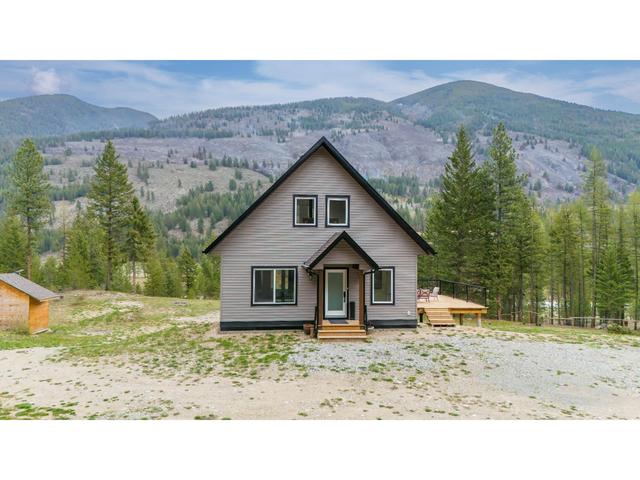 4165 Highway 93, House detached with 3 bedrooms, 1 bathrooms and null parking in East Kootenay B BC | Image 5