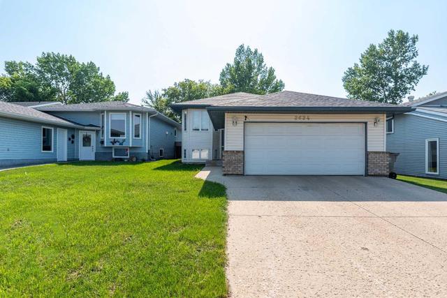 2624 46 Avenue, House detached with 5 bedrooms, 3 bathrooms and 4 parking in Lloydminster (Part) SK | Image 1