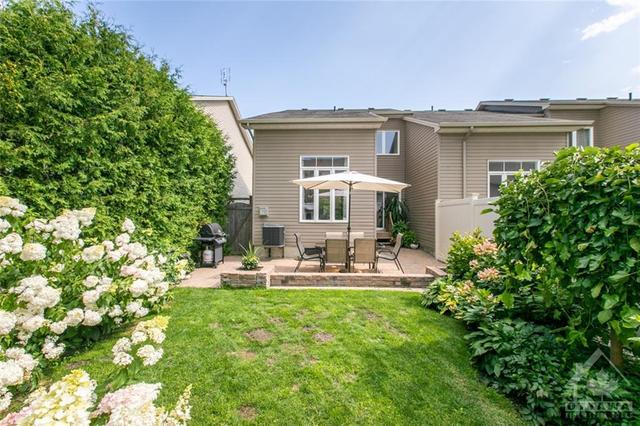 241 Tandalee Crescent, Townhouse with 2 bedrooms, 2 bathrooms and 3 parking in Ottawa ON | Image 30
