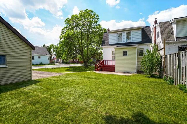 27 East 27th St, House detached with 3 bedrooms, 1 bathrooms and 1 parking in Hamilton ON | Image 21