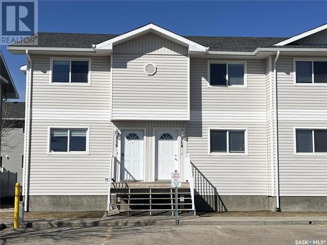 320 - 851 Chester Road, House attached with 3 bedrooms, 2 bathrooms and null parking in Moose Jaw SK | Image 1