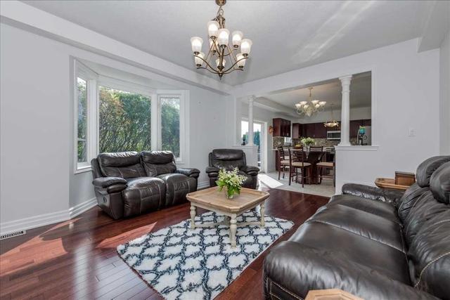 19 Thrushwood Dr, House detached with 4 bedrooms, 3 bathrooms and 6 parking in Barrie ON | Image 8