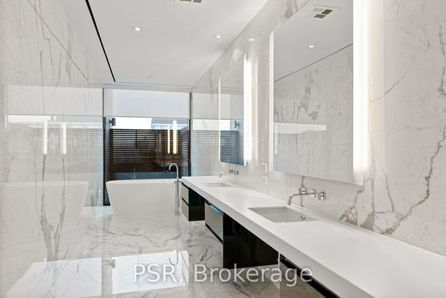 ph 1001 - 500 Wellington St W, Condo with 3 bedrooms, 3 bathrooms and 1 parking in Toronto ON | Image 8