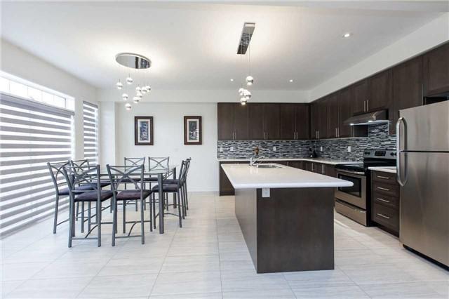 43 Algoma Dr, House detached with 4 bedrooms, 4 bathrooms and 2 parking in Vaughan ON | Image 5