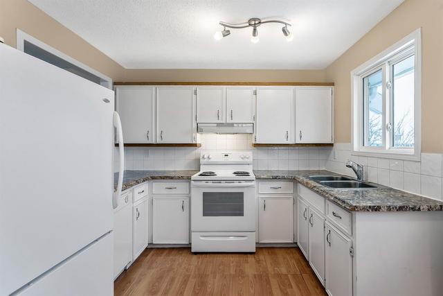 120 Whitehill Place Ne, Home with 3 bedrooms, 2 bathrooms and 2 parking in Calgary AB | Image 10