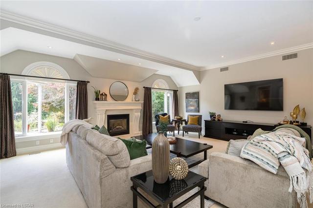 132 Chantry Place, House detached with 4 bedrooms, 4 bathrooms and 11 parking in London ON | Image 6