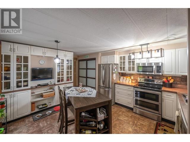 20 - 6822 Leighton Crescent, House other with 3 bedrooms, 2 bathrooms and 1 parking in Okanagan Similkameen C BC | Image 7