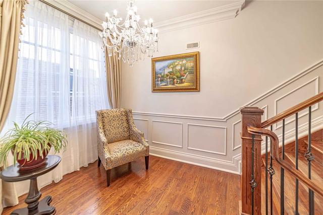 19 Brockington Cres, House detached with 6 bedrooms, 8 bathrooms and 6 parking in Toronto ON | Image 5
