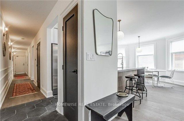4b - 795 College St, Condo with 3 bedrooms, 2 bathrooms and 0 parking in Toronto ON | Image 3
