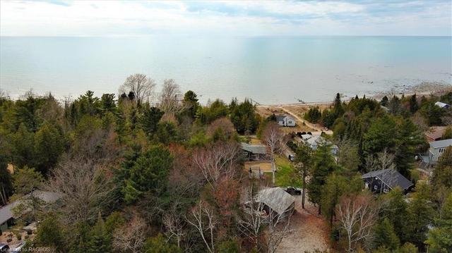 32 Upper Lorne Beach Road, House detached with 4 bedrooms, 2 bathrooms and 5 parking in Kincardine ON | Image 13