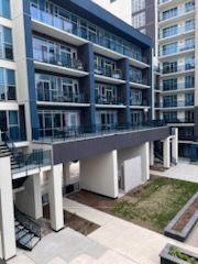 302 - 16 Concord Pl N, Condo with 2 bedrooms, 2 bathrooms and 1 parking in Grimsby ON | Image 1