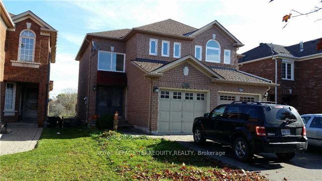 284 Pinnacle Tr, House semidetached with 3 bedrooms, 3 bathrooms and 4 parking in Aurora ON | Image 1